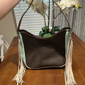 Ariat Women’s Monroe Leather Shoulder Bag